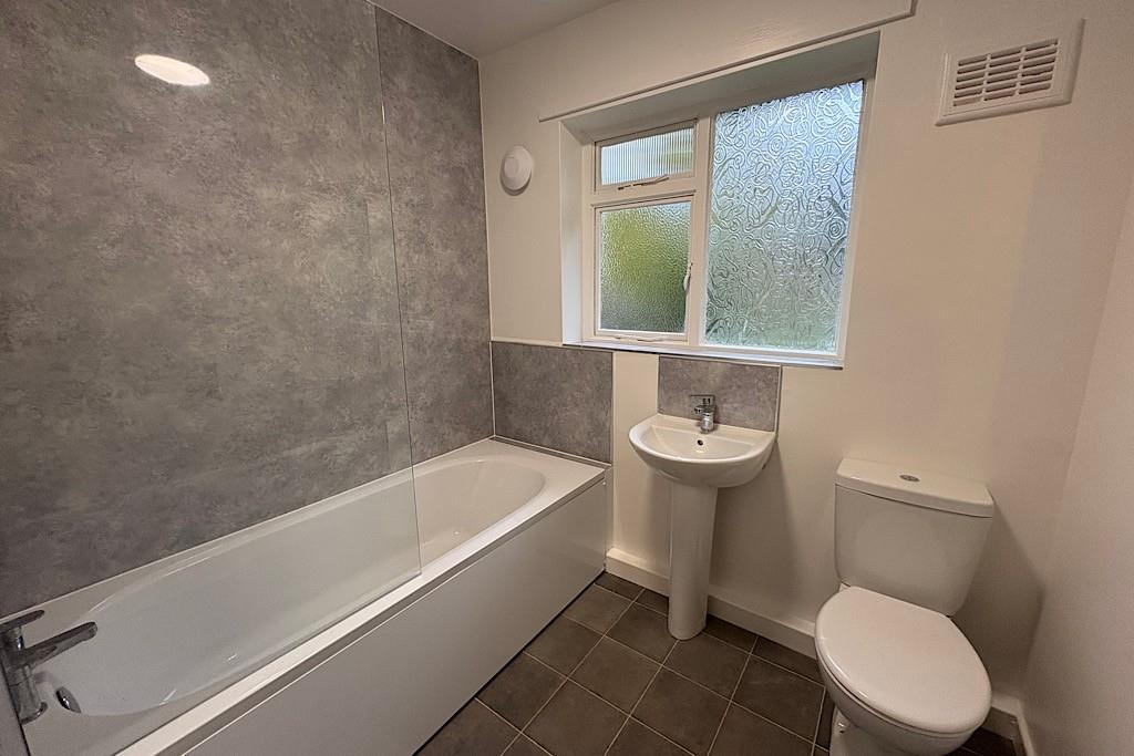 2B Merry Lane, Shrewsbury, SY4 3JS To Let